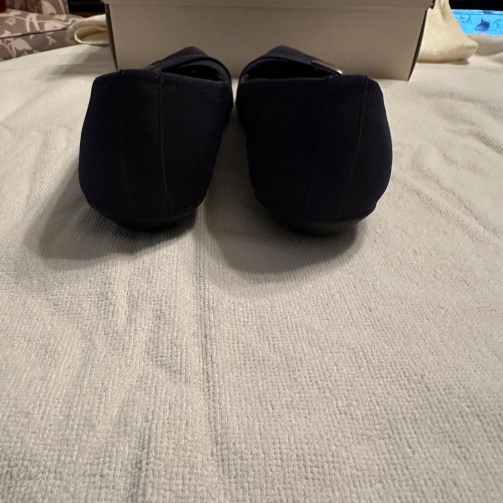 Anne Klein Womens Shoes iFlex Oleesa Size 9M Blue Pointed Ballet Flats Pre Owned - Picture 5 of 6
